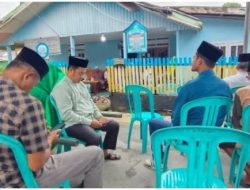 Pimpinan Bersama Sejumlah Aleg DPRD Bangkep Melayat ke Rumah Duka Ibunda Rusdin Sinaling